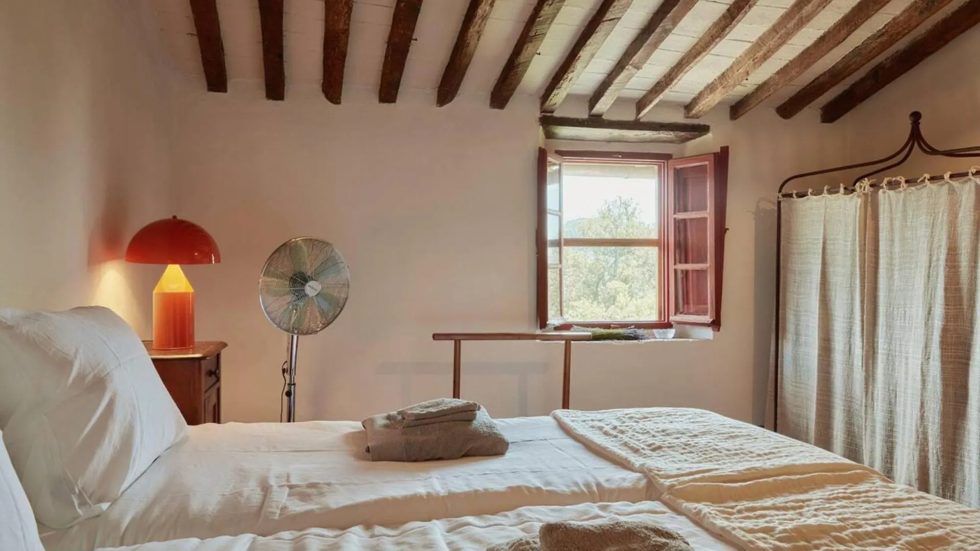 Casale Toscano A Lucca 0*,